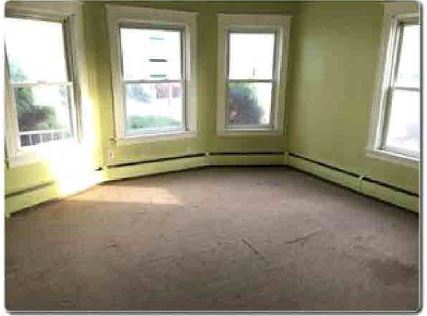 108-112 Suffolk Ave03Pawtucket, RI, 02861Providence County