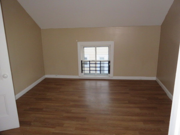53 Sumner AveCentral Falls, RI, 02863Providence County