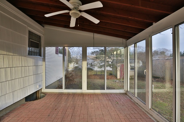 30 Vista DrLincoln, RI, 02865Providence County