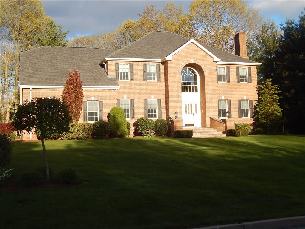 2 Bridle Drive, Lincoln, RI 02865