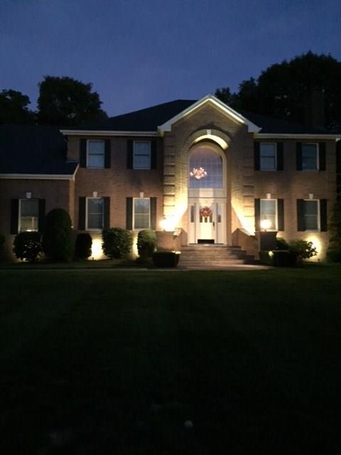 2 Bridle Drive, Lincoln, RI 02865