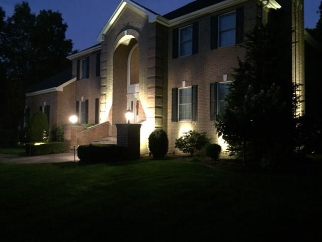 2 Bridle Drive, Lincoln, RI 02865