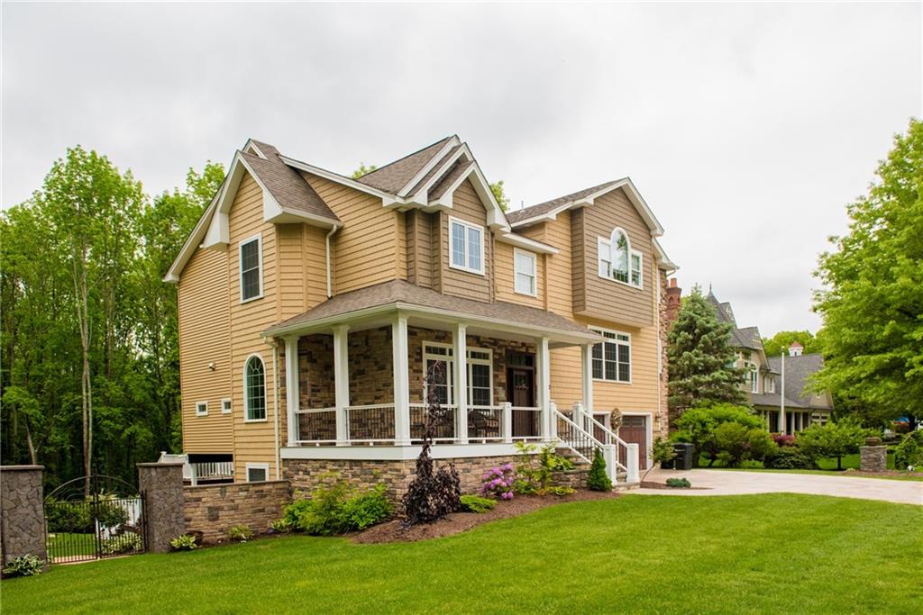 2 Thornwood Drive, Lincoln, RI 02865