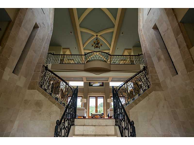 24 STEEPLE Lane, Lincoln, RI 02865