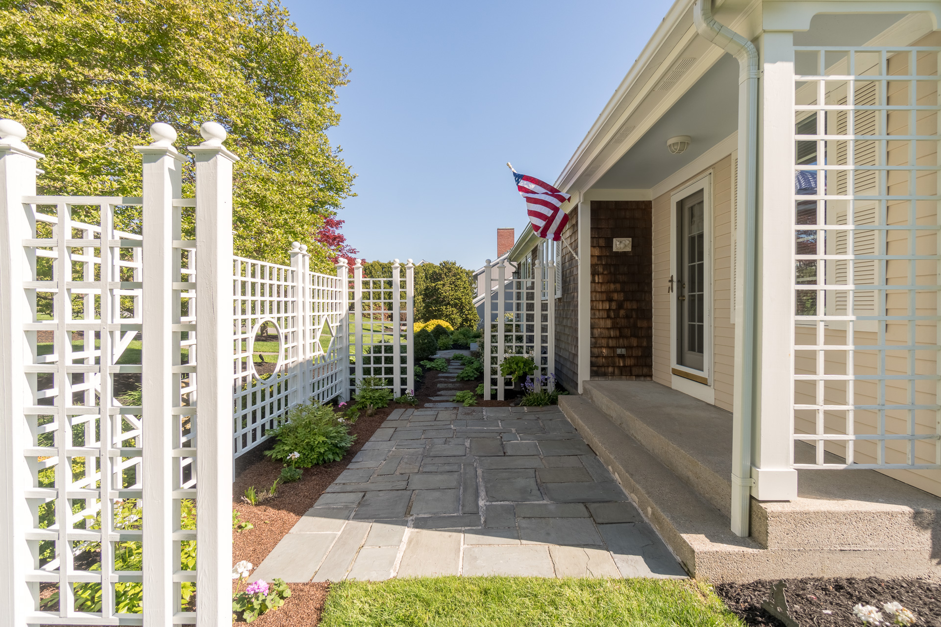 22 Annette Drive, Portsmouth, RI 02871