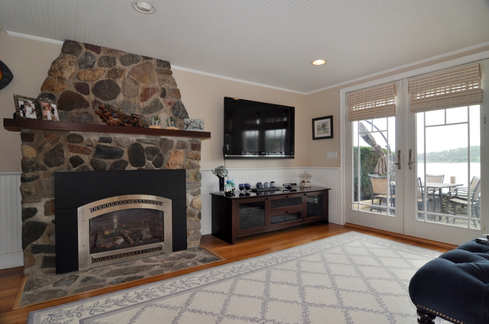 169 Narragansett Blvd., Portsmouth, RI 02871