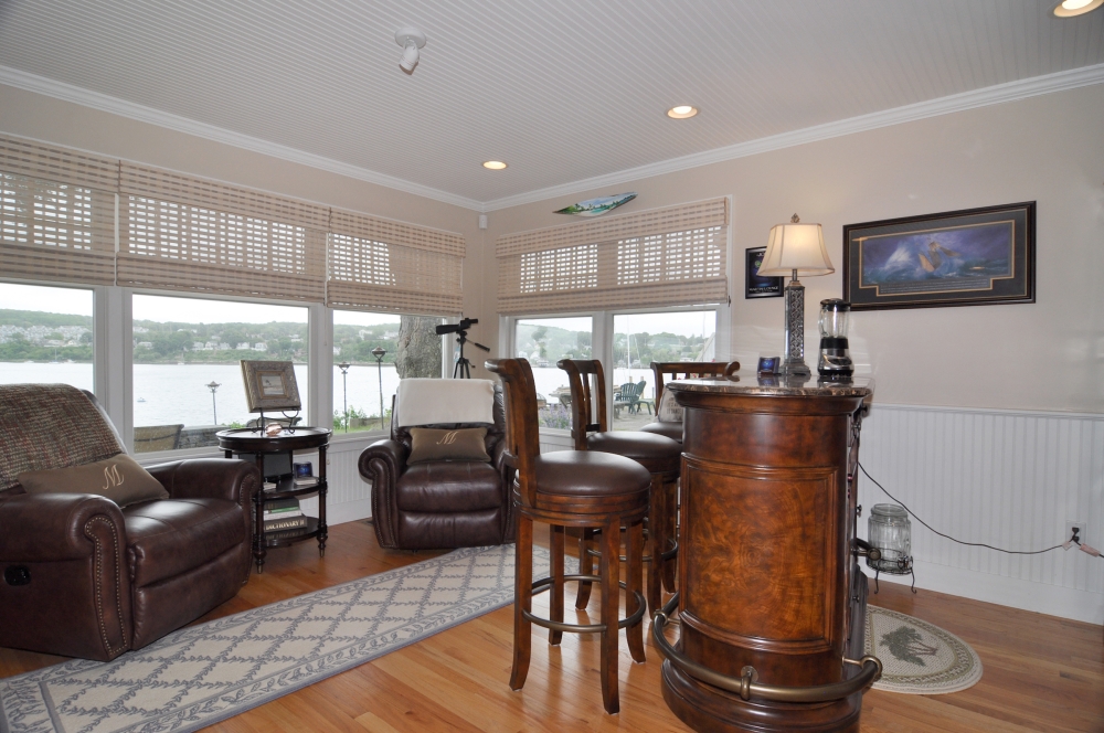 169 Narragansett Blvd., Portsmouth, RI 02871
