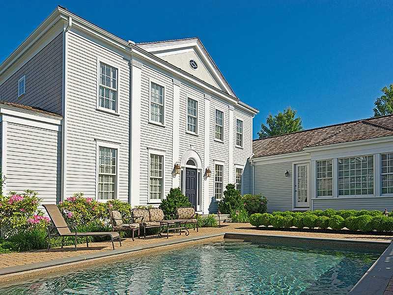 31 CARNEGIE HARBOR Drive, Portsmouth, RI 02871