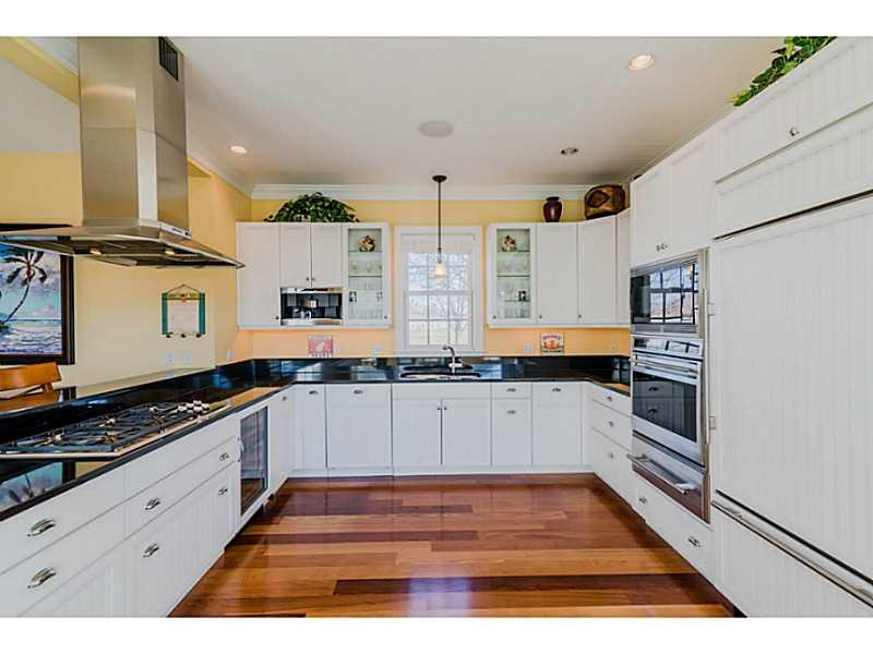 31 CARNEGIE HARBOR Drive, Portsmouth, RI 02871