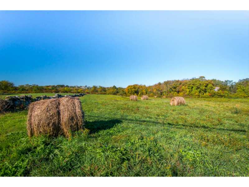 4340 MAIN Road, Tiverton, RI 02878