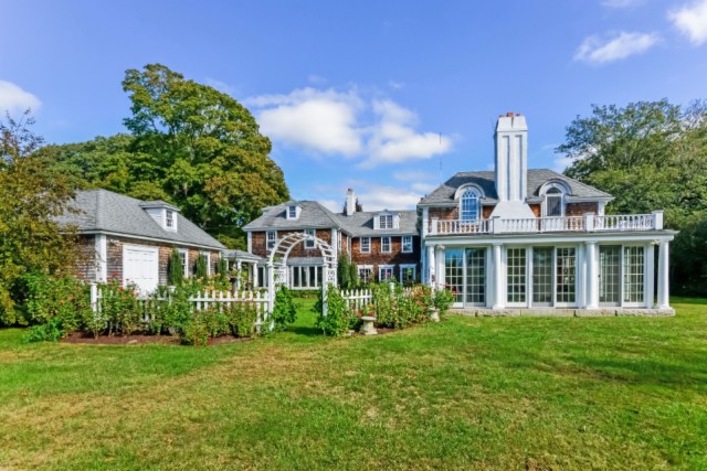 68 INDIAN POINT Road, Tiverton, RI 02878