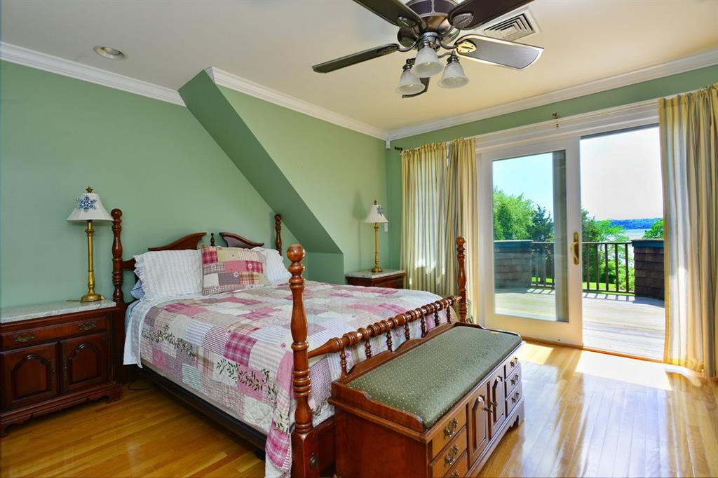 85 Sunset View Drive, Tiverton, RI 02878