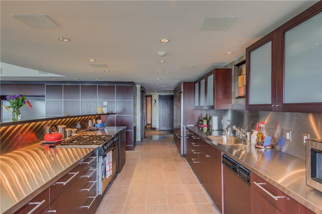 101 OCEAN Road, Narragansett, RI 02882