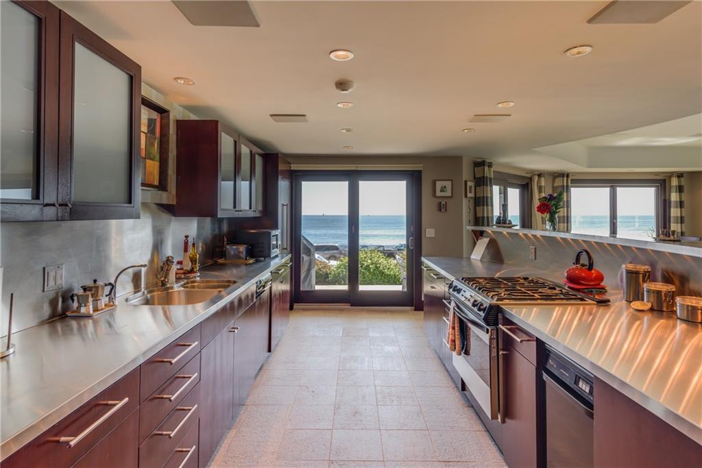 101 OCEAN Road, Narragansett, RI 02882