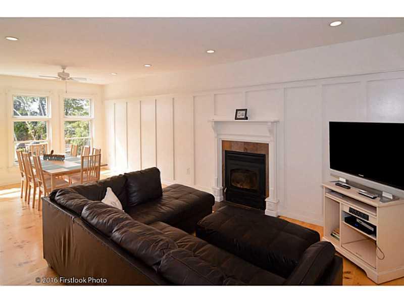 35 LAKE Road, Narragansett, RI 02882