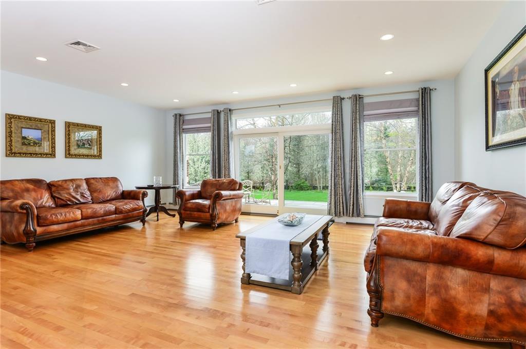 53 SOUTH CLIFF Drive, Narragansett, RI 02882