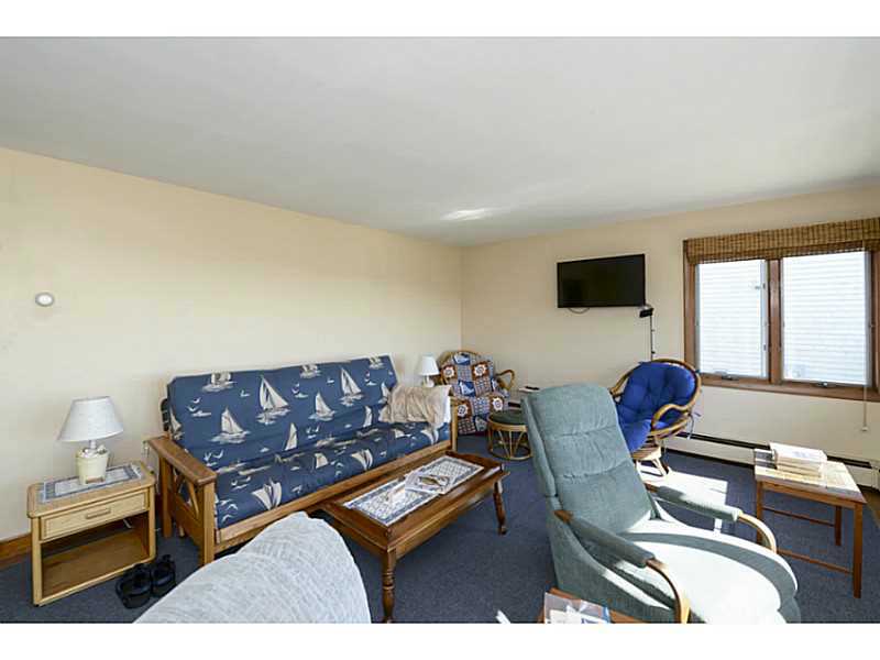 47 STANTON Avenue, Narragansett, RI 02882