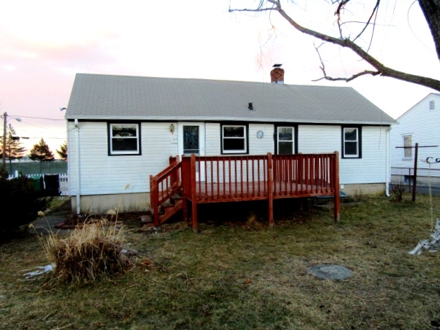 752 Strawberry Field RdWarwick, RI, 02886Kent County