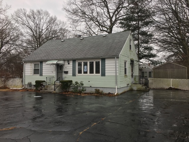 6 Adrian StWarwick, RI, 02886Kent County
