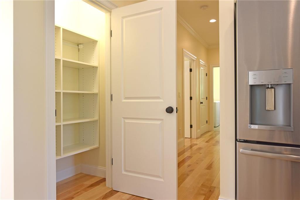 2 Spinnaker Lane, Warwick, RI 02886
