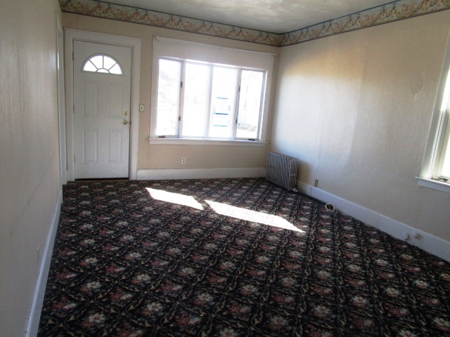 30 Delaware AveWarwick, RI, 02888Kent County
