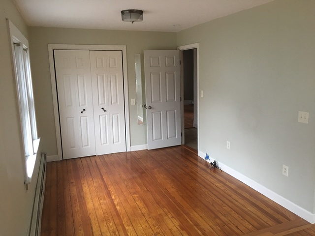 15 Birch StWarwick, RI, 02888Kent County