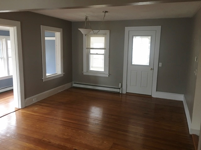 15 Birch StWarwick, RI, 02888Kent County