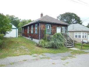 93 Arlington AveWarwick, RI, 02889Kent County