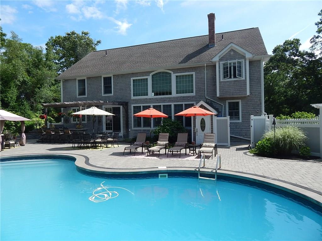 15 Links Passage, Westerly, RI 02891