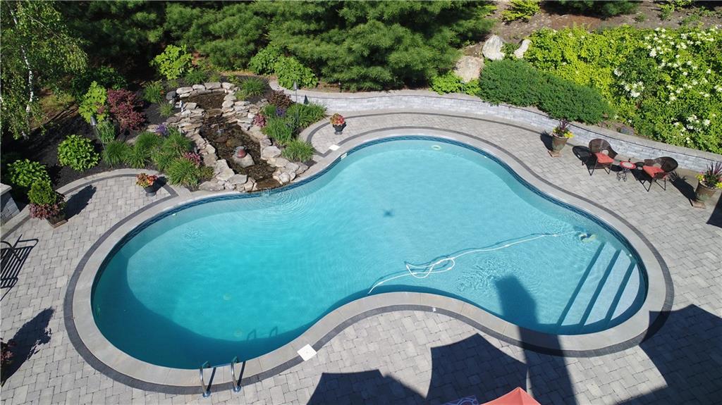 15 Links Passage, Westerly, RI 02891