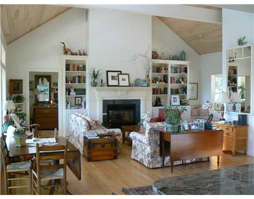 25 TIMOTHY Drive, Westerly, RI 02891