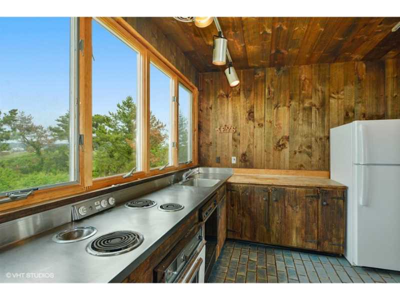 577 ATLANTIC Avenue, Westerly, RI 02891