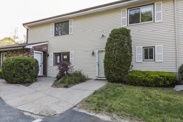 14 Governors Hl Unit 14West Warwick, RI, 02893Kent County
