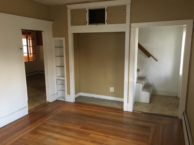 10 Ethel AveWest Warwick, RI, 02893Kent County