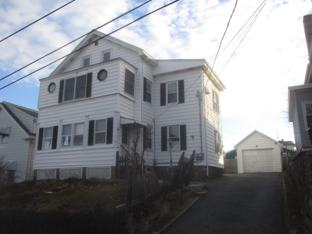 76 Thomas StWoonsocket, RI, 02895Providence County