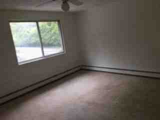 93 Woodside DriveNorth Providence, RI, 02904Providence County