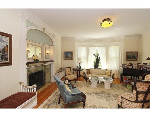 42 Bluff Avenue, Cranston, RI 02905