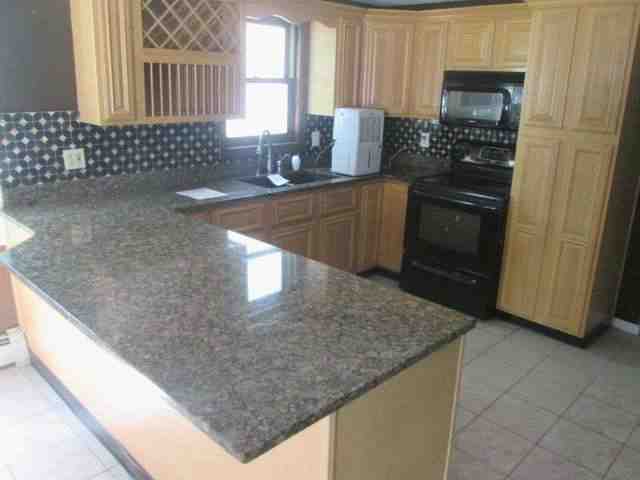 12 Old Oak AvenueCranston, RI, 02920Providence County