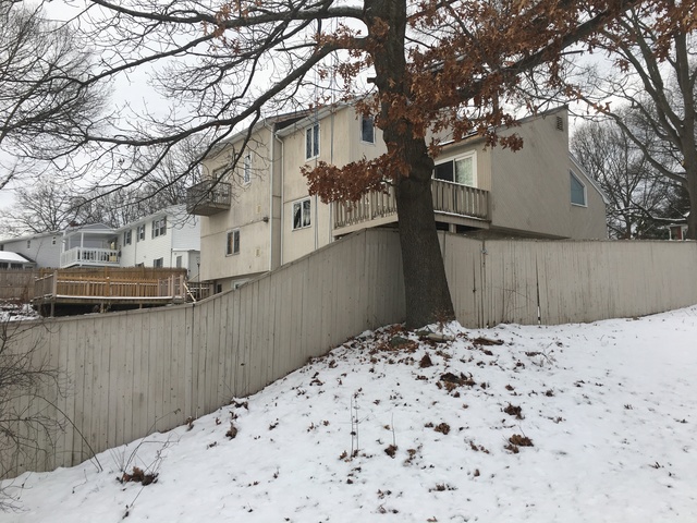 43 Robin Hood RdCranston, RI, 02921Providence County