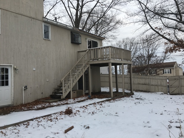 43 Robin Hood RdCranston, RI, 02921Providence County