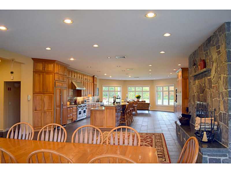 341 LATEN KNIGHT Road, Cranston, RI 02921