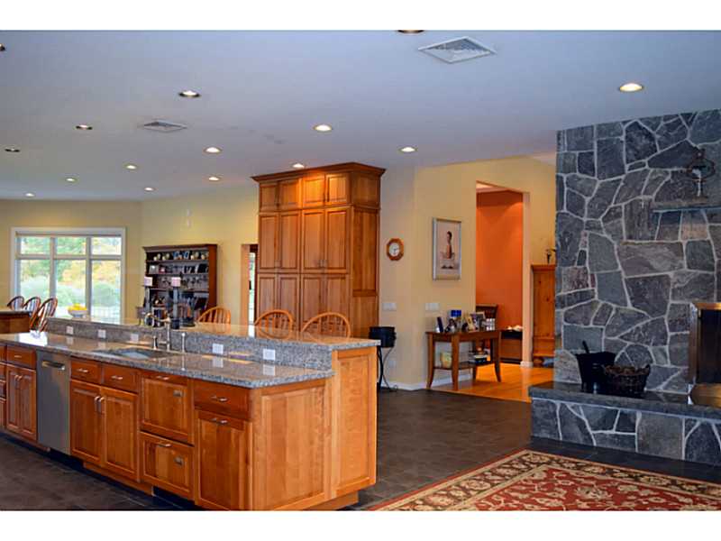 341 LATEN KNIGHT Road, Cranston, RI 02921
