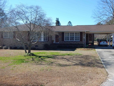 301 McDonald Pl S, Bishopville, SC 29010