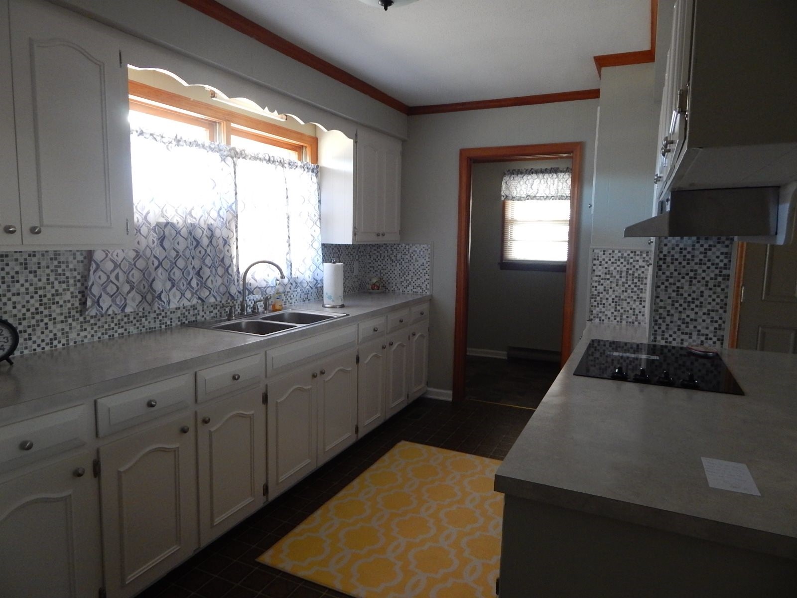 301 McDonald Pl S, Bishopville, SC 29010
