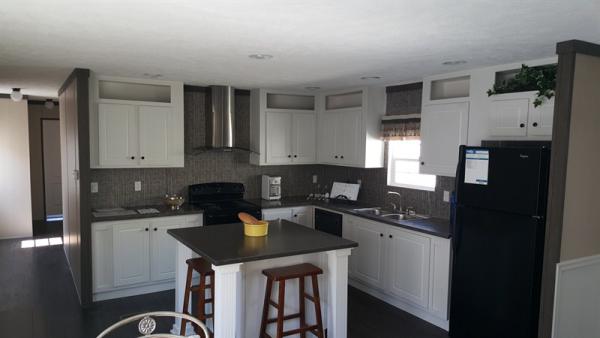 Westwood Mobile Home Park 142 Lincoln DriveCayce, SC 29033