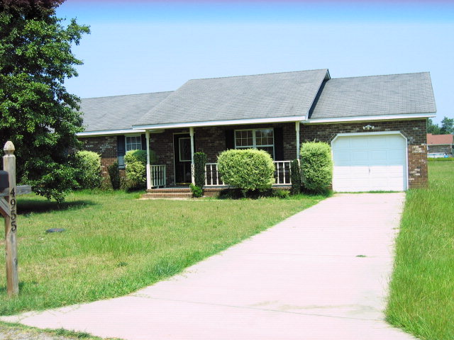4955 Mcphail Street, Dalzell, SC 29040