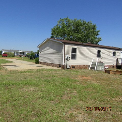 3395 DELAWARE DR, Dalzell, SC 29040