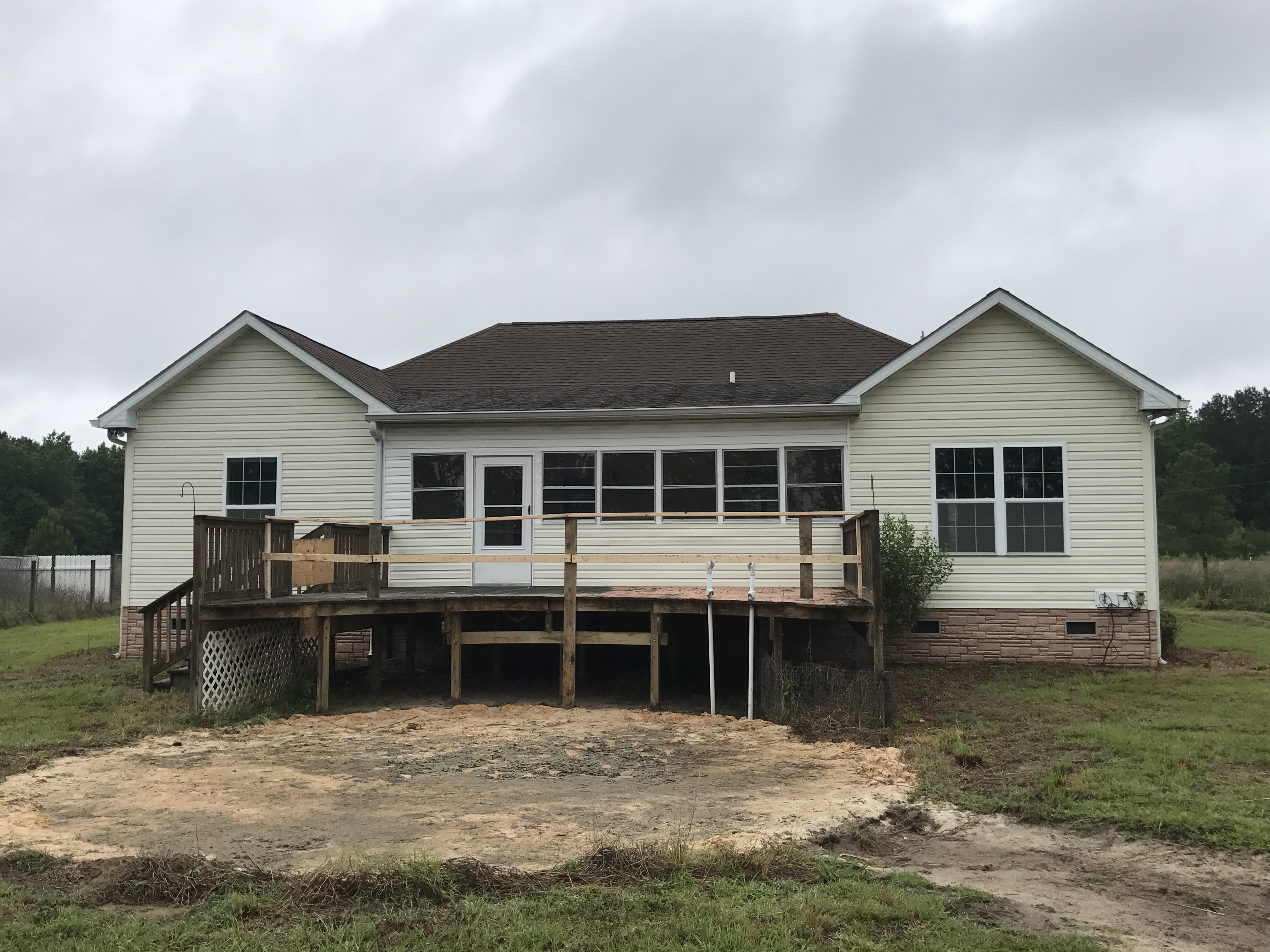 525 Pickett Level RdElloree, SC, 29047Calhoun County