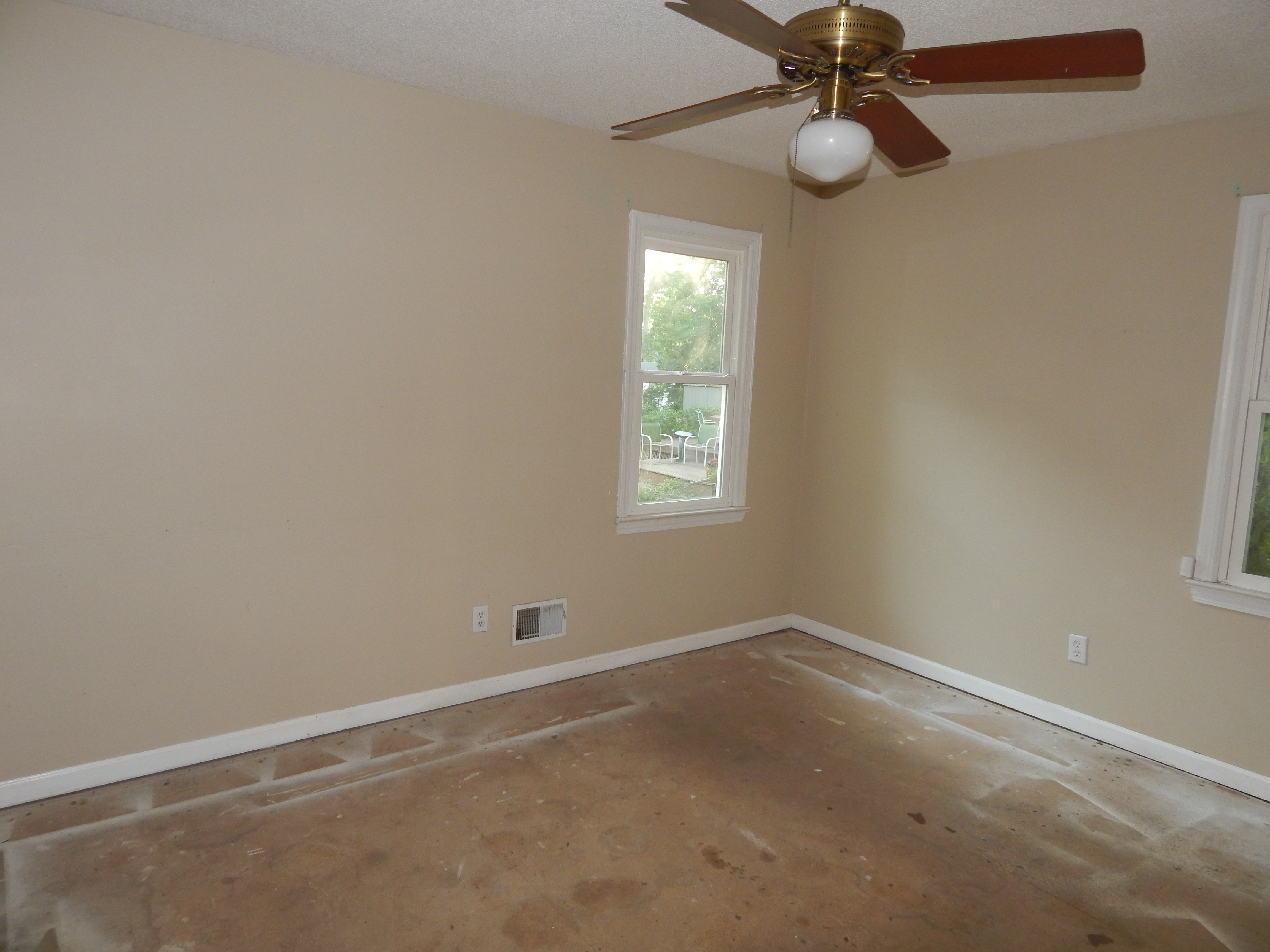 109 Dean Crest RdIrmo, SC, 29063Lexington County