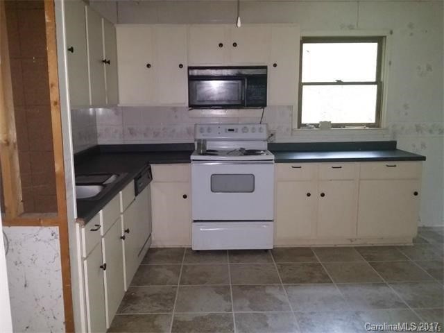 4158 John G Richards Road, Liberty Hill, SC 29074
